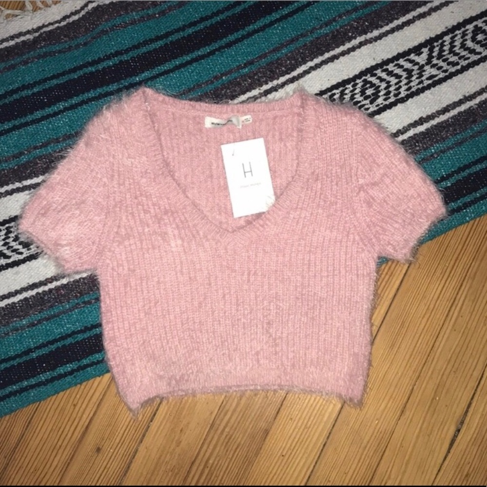 Fuzzy cropped Sweater